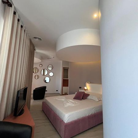 Icon Hotel Vlorë Exteriör bild