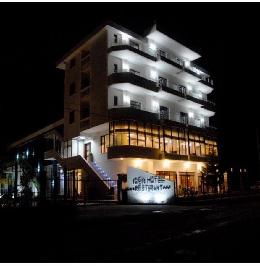 Icon Hotel Vlorë Exteriör bild