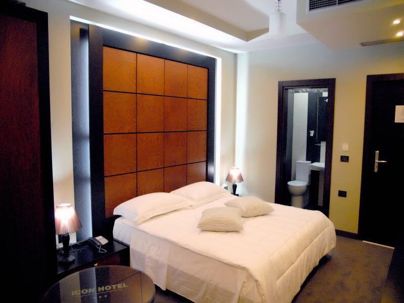 Icon Hotel Vlorë Exteriör bild