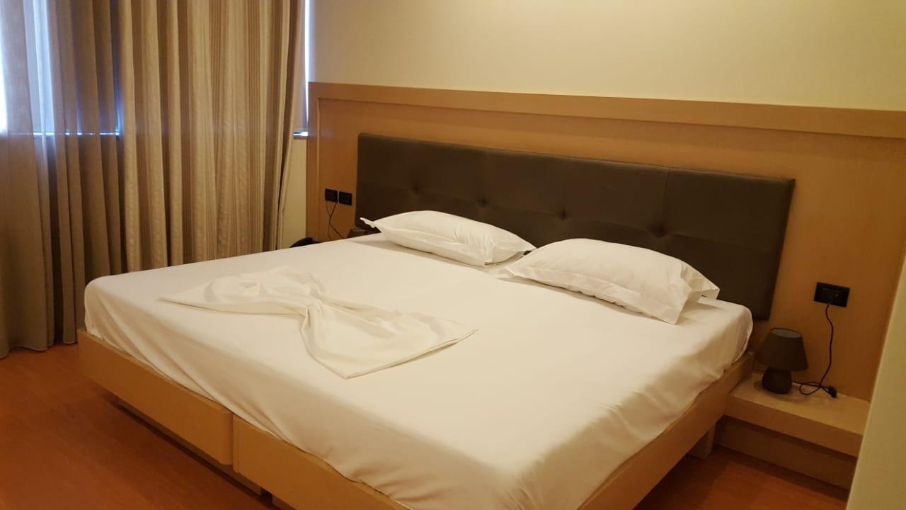 Icon Hotel Vlorë Exteriör bild
